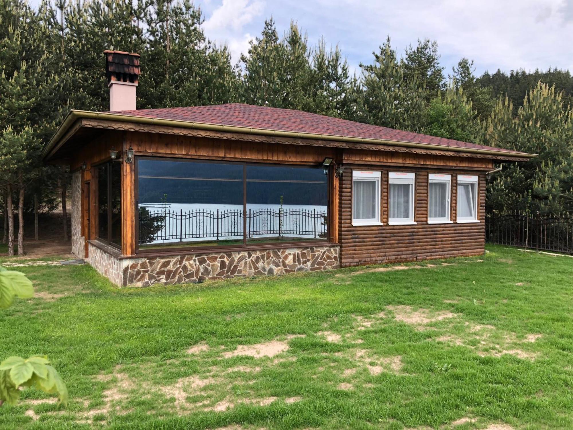 Villa Sunrise Dospat Exterior photo